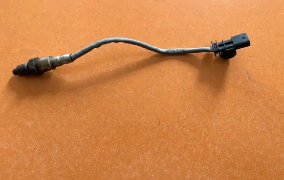 Opel Combo E Lambda probe sensor 9813838380