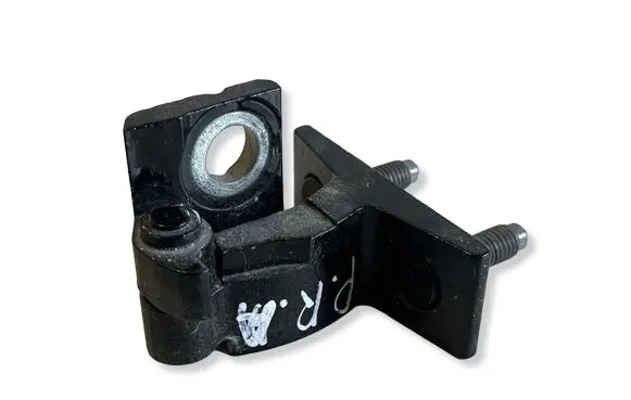 Mercedes-Benz EQB Front door lower hinge 