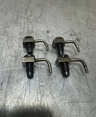 Volkswagen Golf VI Fuel injectors set 038103157C