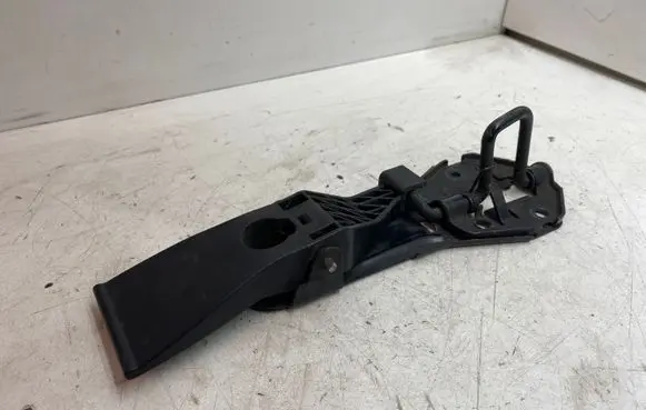 Audi A6 S6 C7 4G Engine bonnet/hood lock/latch loop/hook 4G0823480