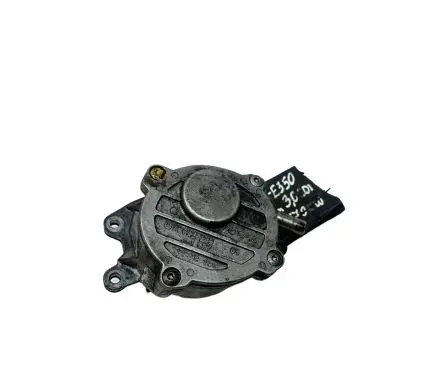 Mercedes-Benz E W212 Vacuum pump A6422300165