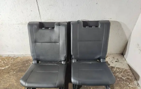 Mitsubishi Outlander Third row seats 