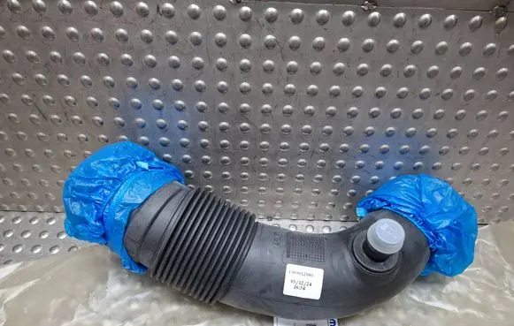 Fiat Ducato Air intake duct part S26336664 1369012080
