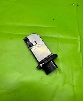 BMW 5 F10 F11 Mass air flow meter 7804150 10503811