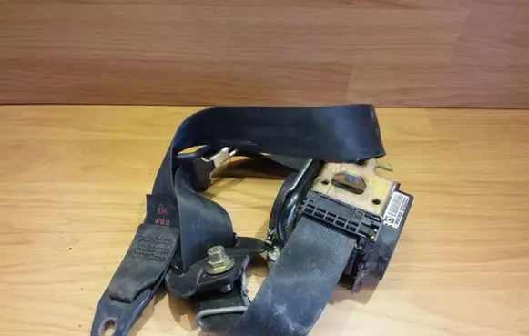 Peugeot 307 Front seatbelt 96346430