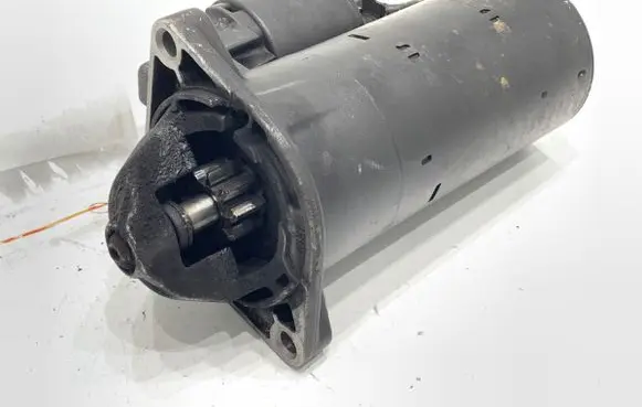 Opel Zafira B Starter motor