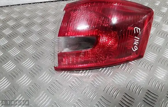 Ford Kuga I Rear/tail lights 8v4113404ah