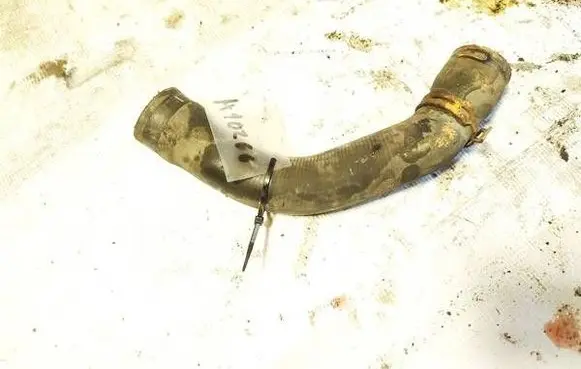 Mercedes-Benz Vito Viano W639 Engine coolant pipe/hose