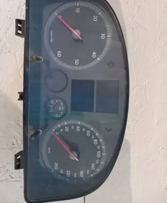 Volkswagen Caddy Speedometer (instrument cluster) 2K0920842E V0010000 VWZ7Z0F3355940