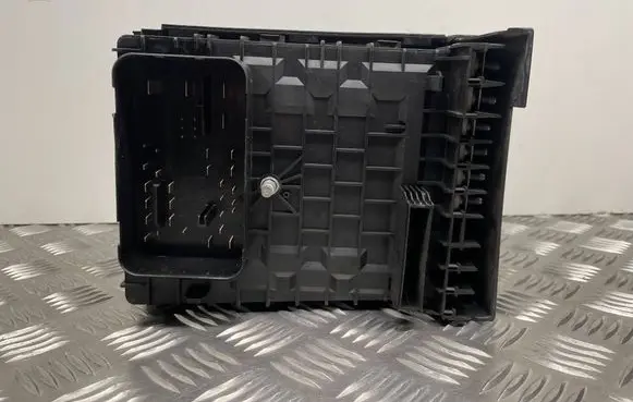 Skoda Superb B6 (3T) Fuse box set 1K0937125D 1K0937118 1K0937132F