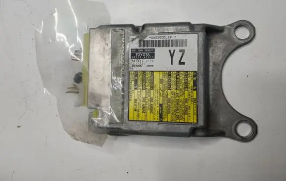 Toyota Prius (XW30) Airbag control unit/module 8917047310 0602000LRP