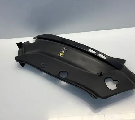 Mercedes-Benz GLK (X204) Engine bonnet/hood lock trim molding A2048260924 2048260924