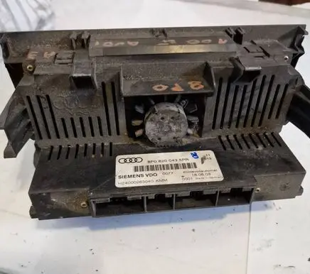 Audi A3 S3 8P Climate control unit 8P0820043 H24000263040