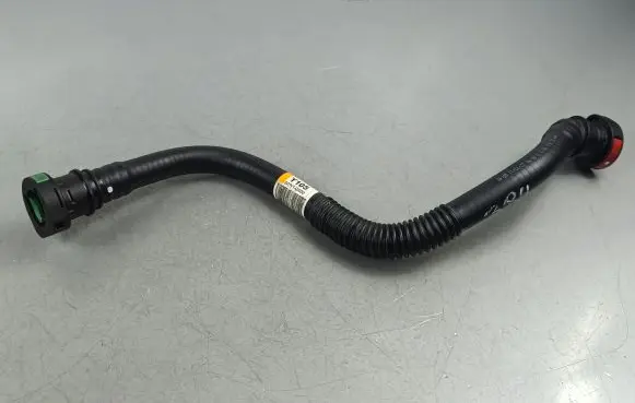 Coolant pipe/hose