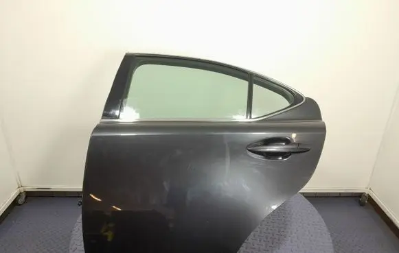 Lexus IS 220D-250-350 Rear door