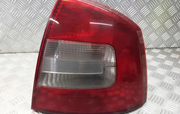 Skoda Octavia Mk2 (1Z) Rear/tail lights 1Z5945096B