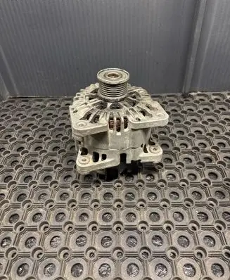 Renault Trafic II (X83) Generator/alternator 8200404459 TG15C058 2542966G