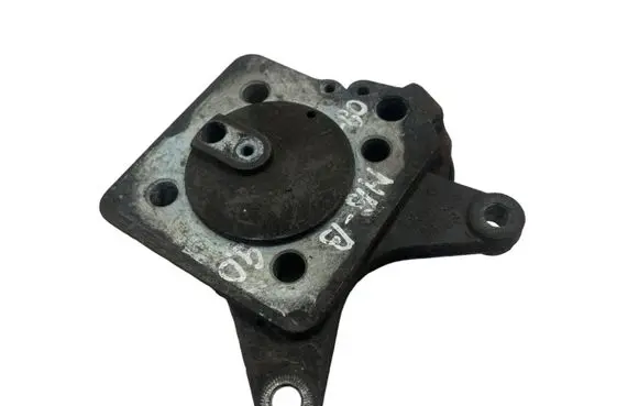 Mercedes-Benz B W245 Rear wheel hub A1694230106