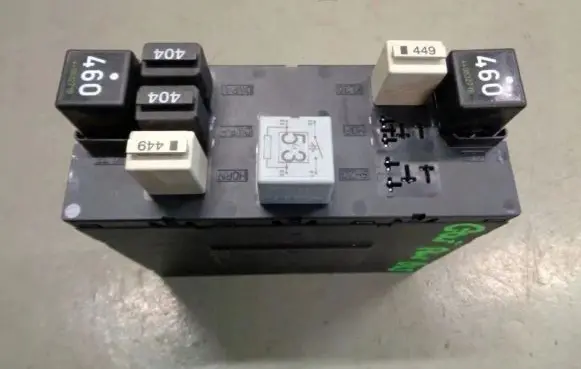 Volkswagen Golf V Fuse box set
