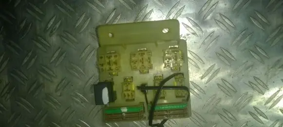 Mitsubishi Carisma Fuse box set 1341YA1