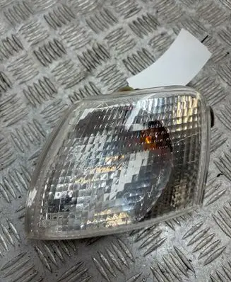 Volkswagen PASSAT B5 Front indicator light 185104B 10181910