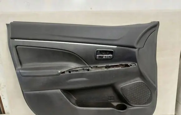 Mitsubishi ASX Front door card panel trim