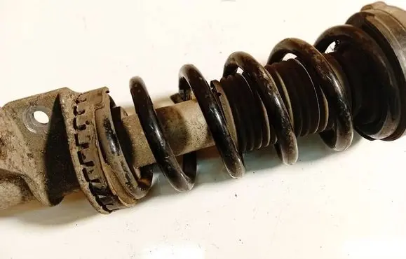 BMW 5 GT F07 Front coil spring 