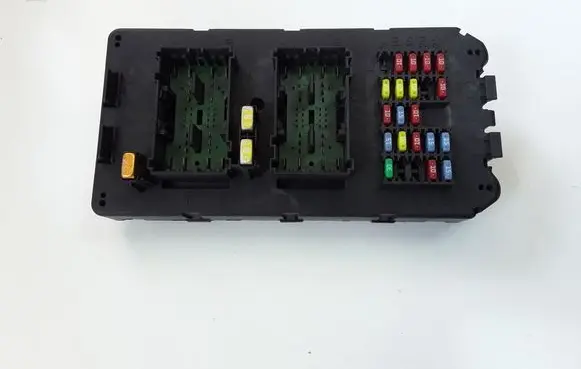 Jeep Grand Cherokee (WK) Fuse module 56049915AA