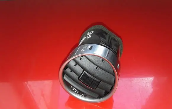 Seat Exeo (3R) Dash center air vent grill 3R0820951