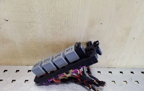 Audi A3 S3 A3 Sportback 8P Fuse module 1K1937503