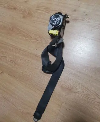 Honda Accord Front seatbelt 0432072
