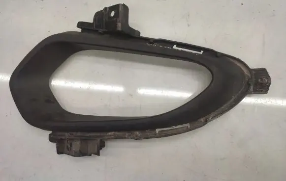 KIA Pro Cee'd II Front fog light trim/grill