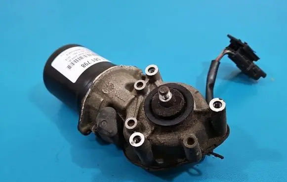 Renault Trafic II (X83) Wiper motor IMPRK1581798
