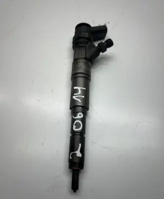BMW 5 E60 E61 Fuel injector 7793836