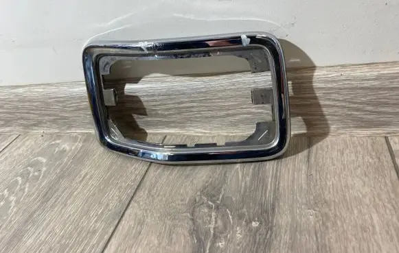 Jeep Cherokee Front grill 6FK00TRMAB 6FK00TRMAC