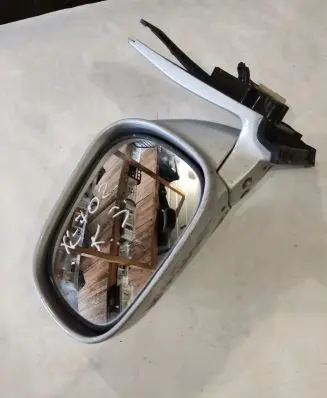Suzuki XL7 I Front door electric wing mirror