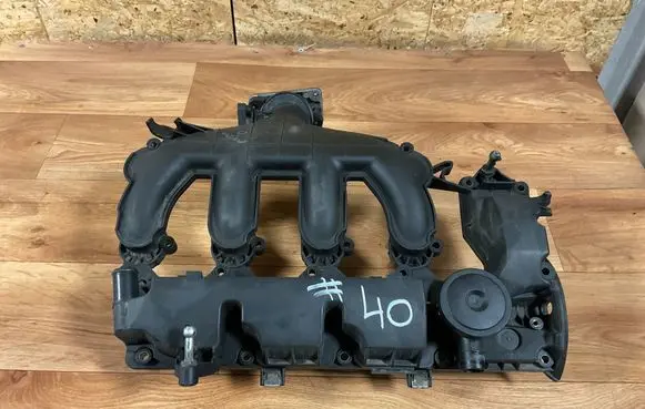 Volvo V50 Intake manifold 9645977980
