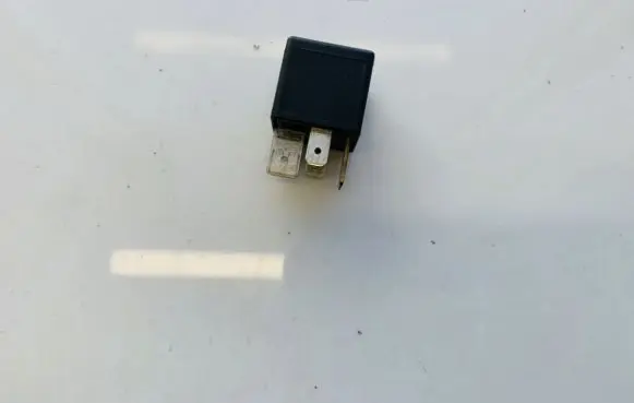 Volvo S60 Other relay 9441158 V23134-J52-X346