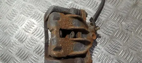 Smart ForTwo II Front brake caliper y04295