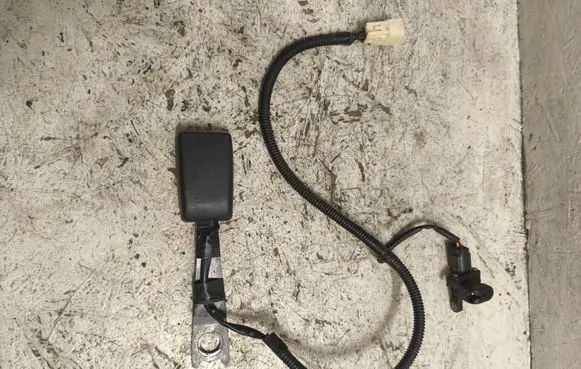 Toyota Corolla E120 E130 Front seatbelt buckle G3702 5802