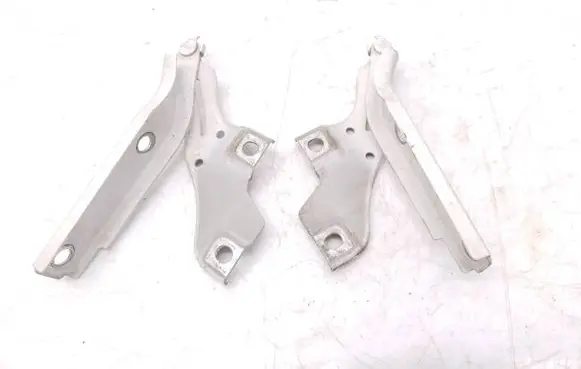 Volkswagen PASSAT B8 Engine bonnet/hood hinges 3G0823302 3G0823301