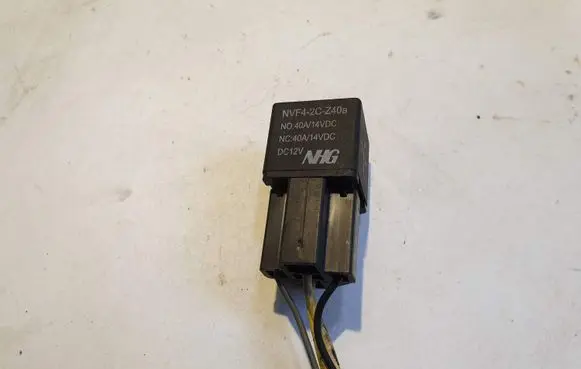 Mercedes-Benz E W210 Other relay NVF42CZ40A