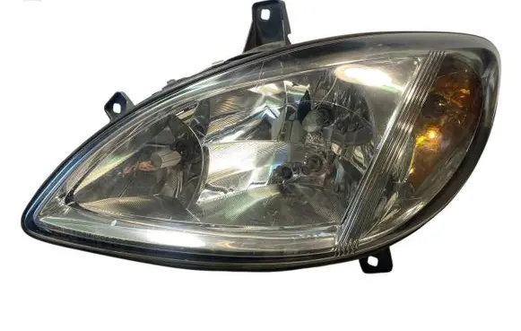 Mercedes-Benz Vito Viano W638 Headlight/headlamp 24670300 24669900