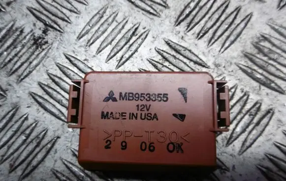 Mitsubishi Space Star BSM Control unit MB953355