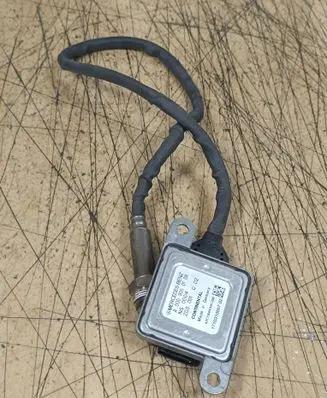 Mercedes-Benz V Class W447 Lambda probe sensor A0009050108