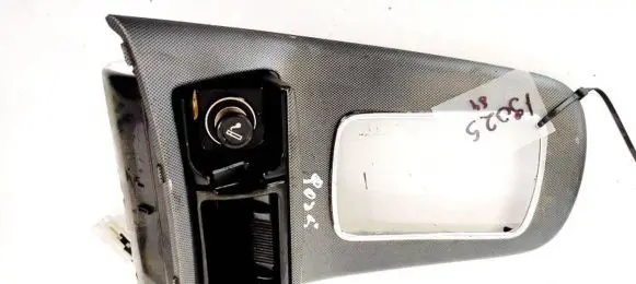 Toyota Avensis T250 Car ashtray 8528