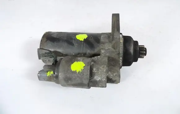Volkswagen Golf V Starter motor 