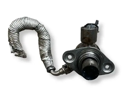 Ford Mondeo MK IV Fuel injection high pressure pump 0261520095 CM5G9D376GA