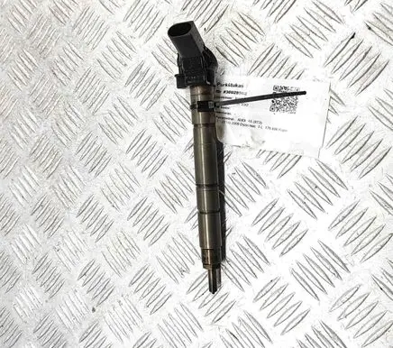 Audi A5 8T 8F Fuel injector 0445115058 057130277AG