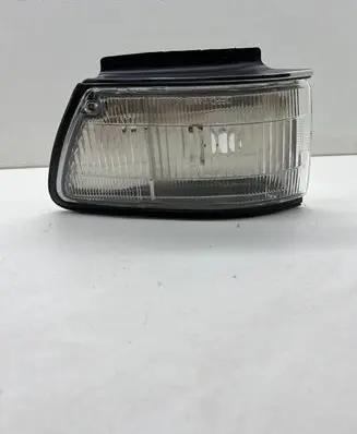 Toyota Corolla E80 Front indicator light 082121581